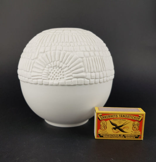 Vintage AK KAISER Porzellan Biscuit Porcelain Op Art Ball Vase 305 West German Porcelain 1970s