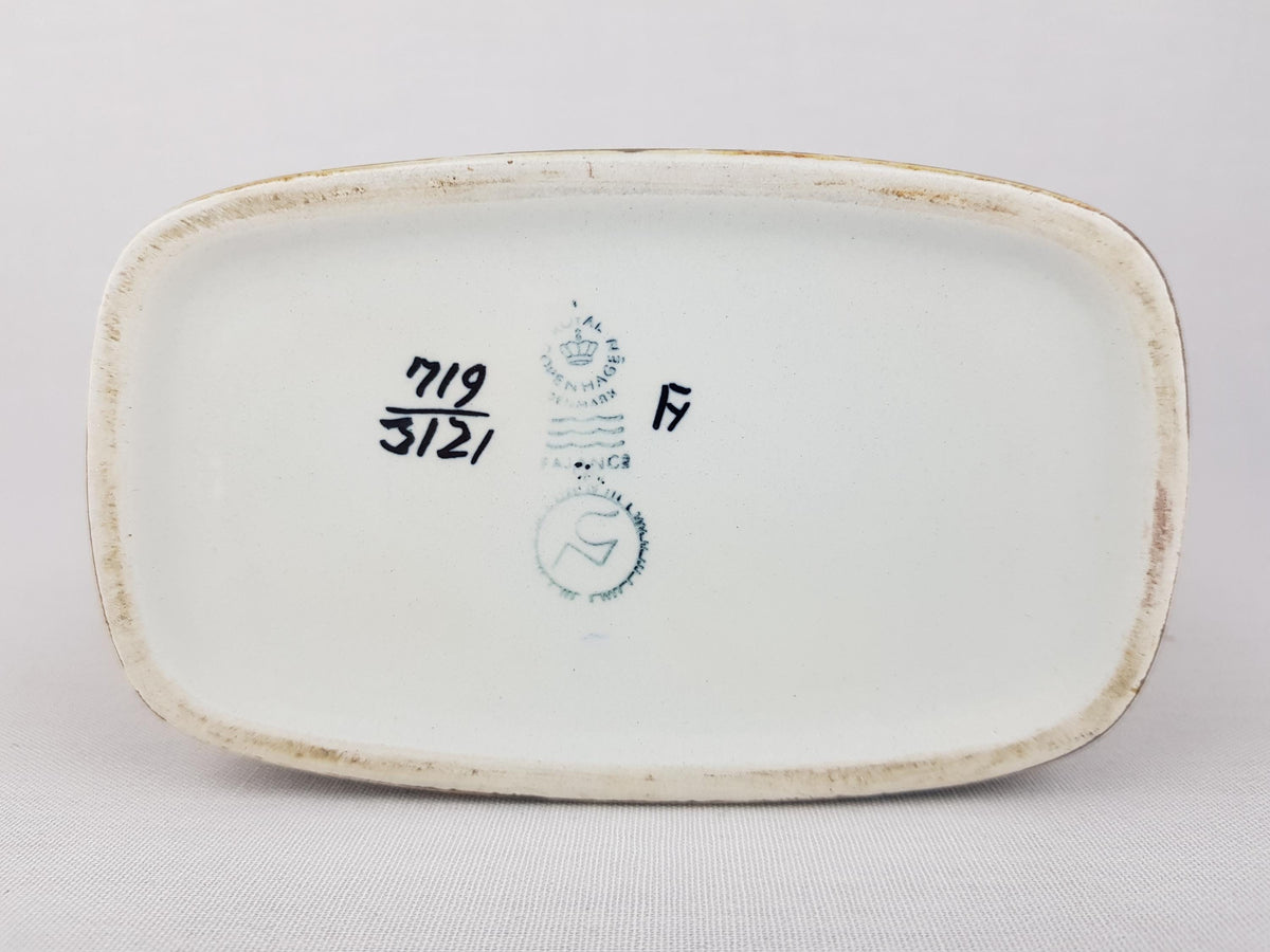 Vintage ROYAL COPENHAGEN Vase from the Fajance Series 719/3121 by Nils Thorsson from Denmark 1960s
