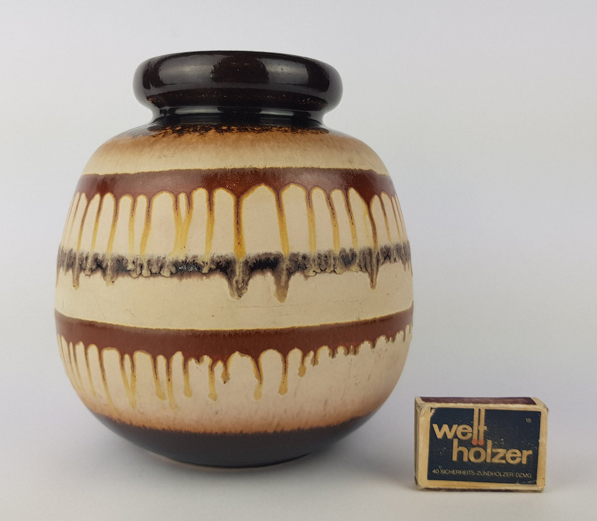 Vintage SCHEURICH KERAMIK Fat Lava CERAMOS vase, 284-19, West Geman Pottery 1970s