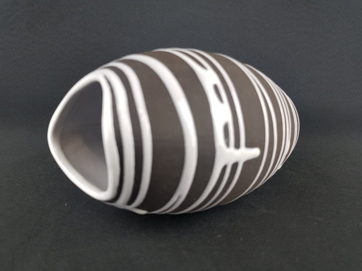 Vintage 1950s SCHLOSSBERG KERAMIK Fat Lava Vase 101/16 with decor Roulette by Liesel Spornhauer