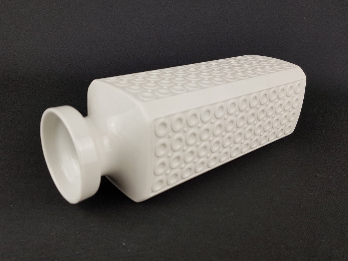Vintage White EDELSTEIN PORZELLAN With Circle Relief Decor Vase 1165 2 Bavaria Germany 1960s