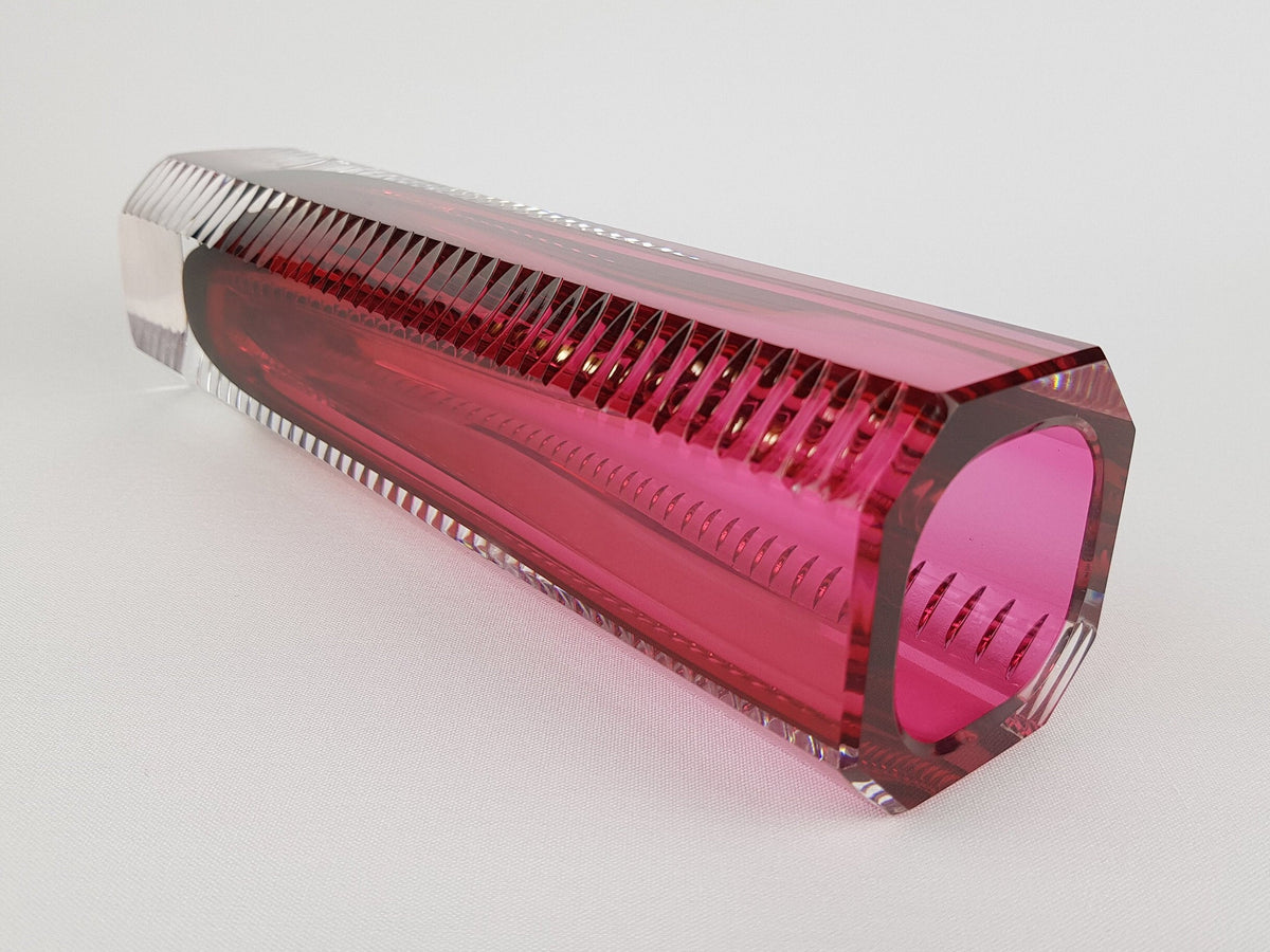 Vintage BEYER & CO Kristallglasfabriken Sinfonie Vase Magenta Pink Cut Crystal Glass Vase Germany 1961