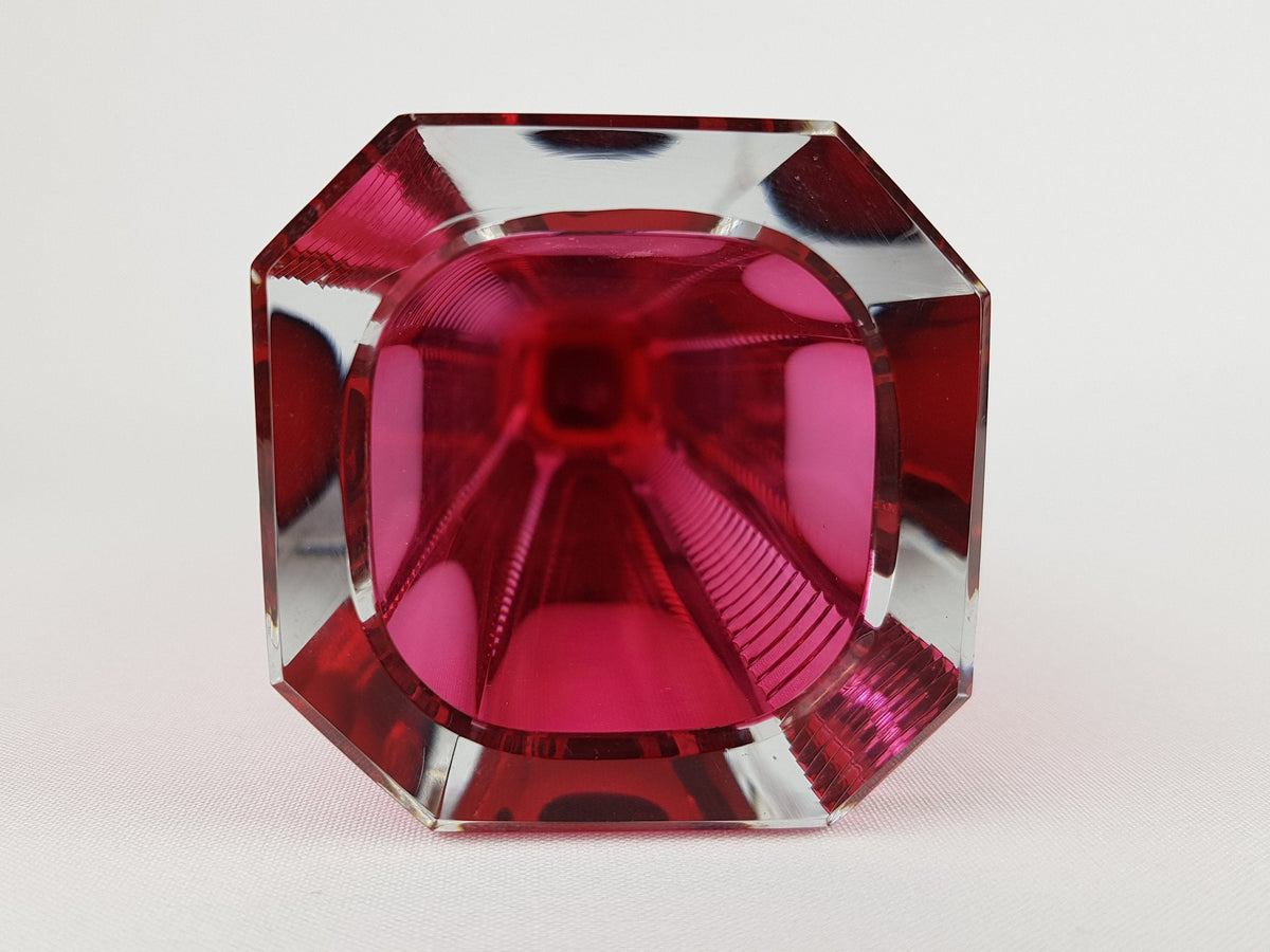 Vintage BEYER & CO Kristallglasfabriken Sinfonie Vase Magenta Pink Cut Crystal Glass Vase Germany 1961