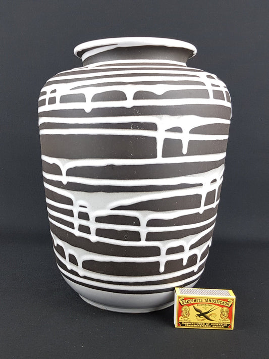 Vintage 1950s SCHLOSSBERG KERAMIK Fat Lava Vase 133 30 with decor Roulette by Liesel Spornhauer