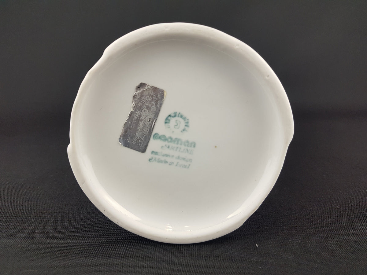 Vintage White NAAMAN ARTLINE ISRAEL Exclusive Design Porcelain Vase 948 Made in Israel 1970s