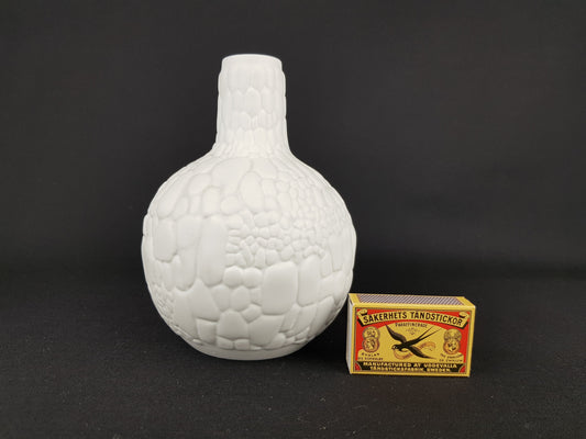 Vintage AK KAISER White Biscuit Porcelain Vase 254/16 Kiesel Series Relief Vase West Germany 1972 Op Art Porcelain