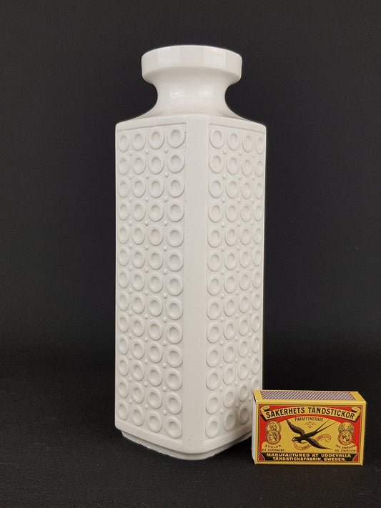 Vintage White EDELSTEIN PORZELLAN With Circle Relief Decor Vase 1165 2 Bavaria Germany 1960s