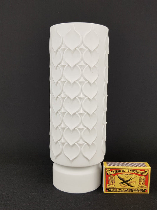 Vintage AK KAISER White Porcelain Op Art Vase with Leaf / Hearts decor 182 2 West Germany 1970s