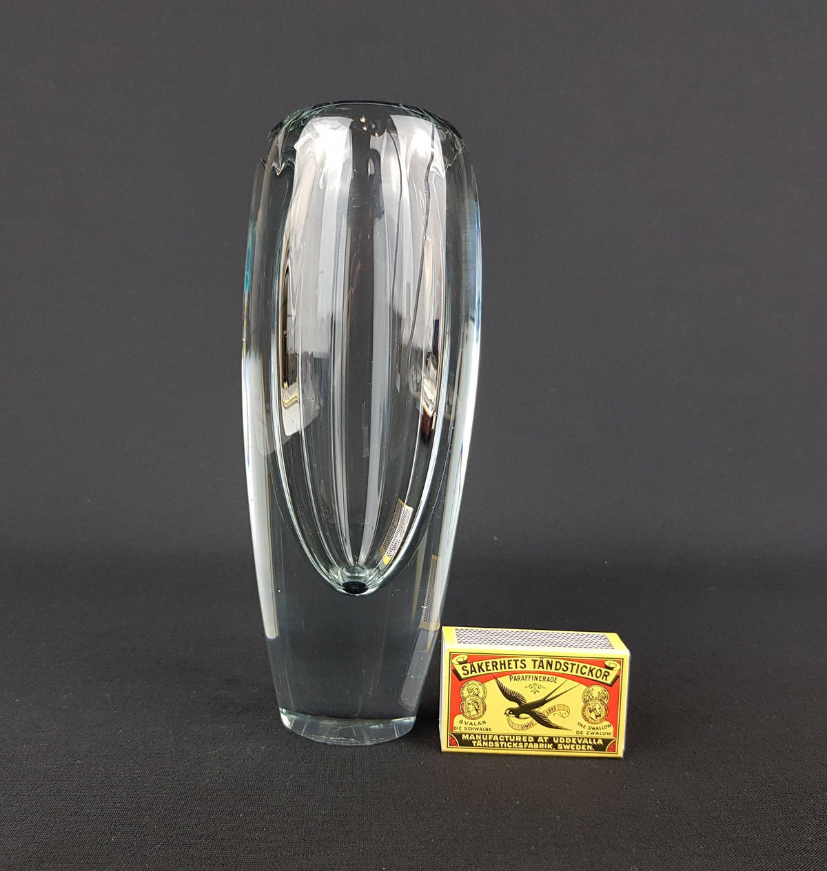 Vintage Signed NUUTAJÄRVI NOTSJÖ Glass Vase by K. FRANCK Finland Scandinavia 1958s