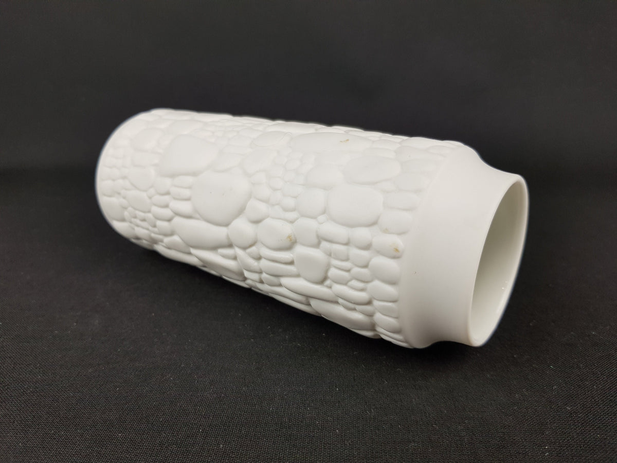 Vintage AK KAISER White Biscuit Porcelain Vase 251/17 from the Kiesel Series 3D Relief Vase West Germany 1972