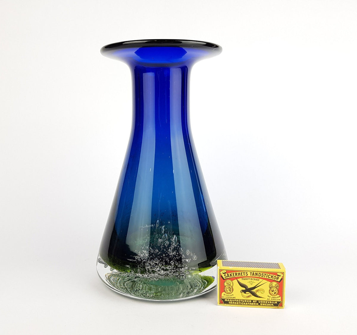 Vintage SCHOTT ZWIESEL Blue and Green GLASS Design Vase With Bubbles by Heinrich Löffelhardt West Germany 1960-70s