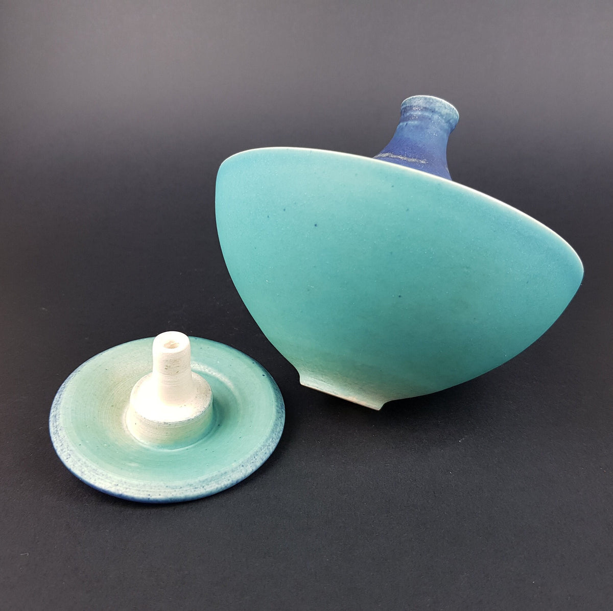 Vintage OTTO ZEEGERS Blue Dutch Studio Pottery Piece 1996 The Netherlands