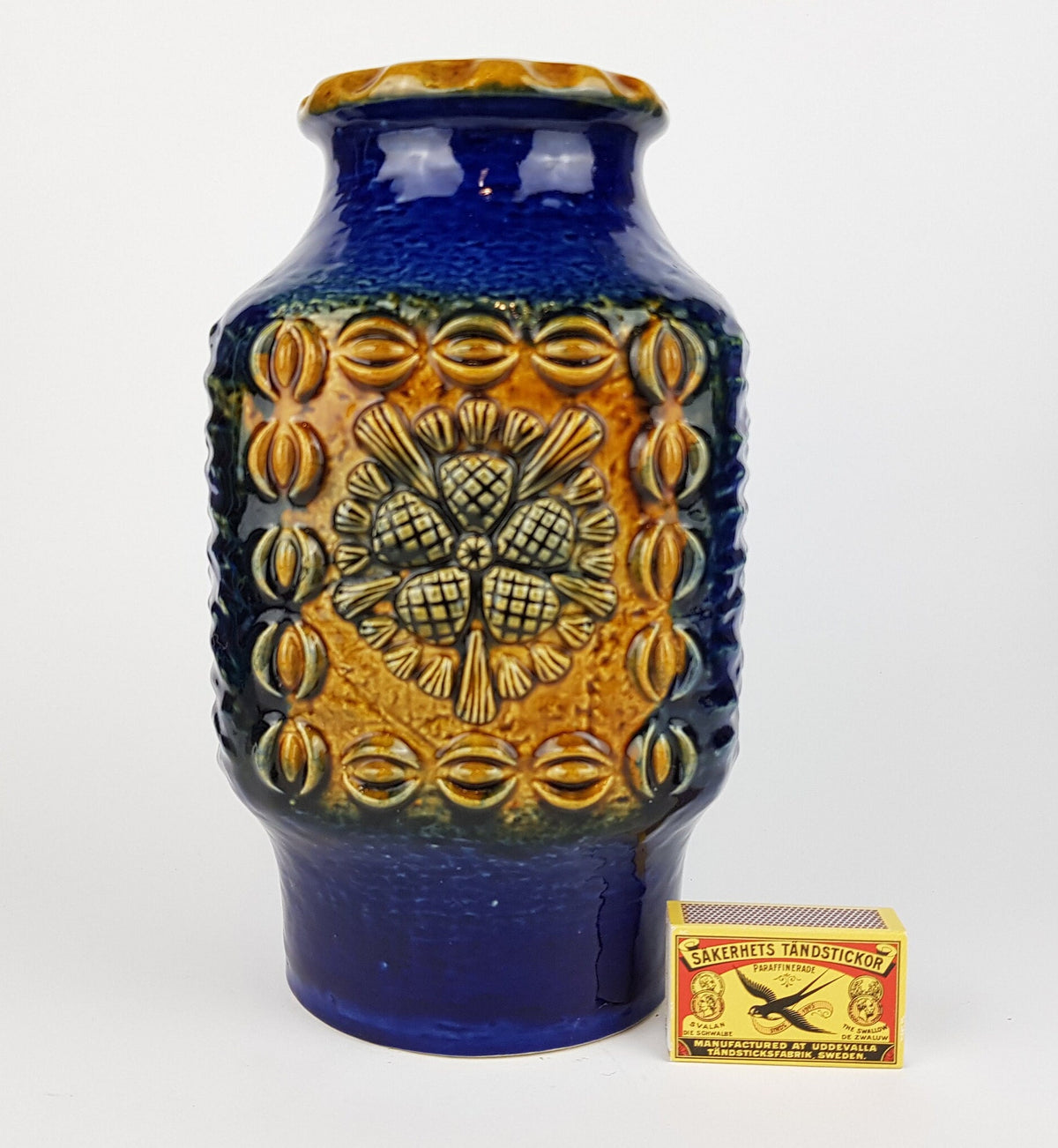 Vintage DÜMLER & BREIDEN Keramik Blue and Ochre Fat Lava Vase Studio Serie 73/25, West German Pottery 1970s