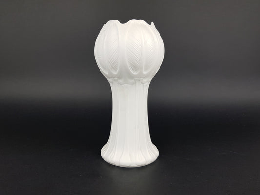 Vintage HUTSCHENREUTHER PORZELLAN Porcelain Tulip Vase "Blattrelief" by Hans Achtziger 1973 West Germany