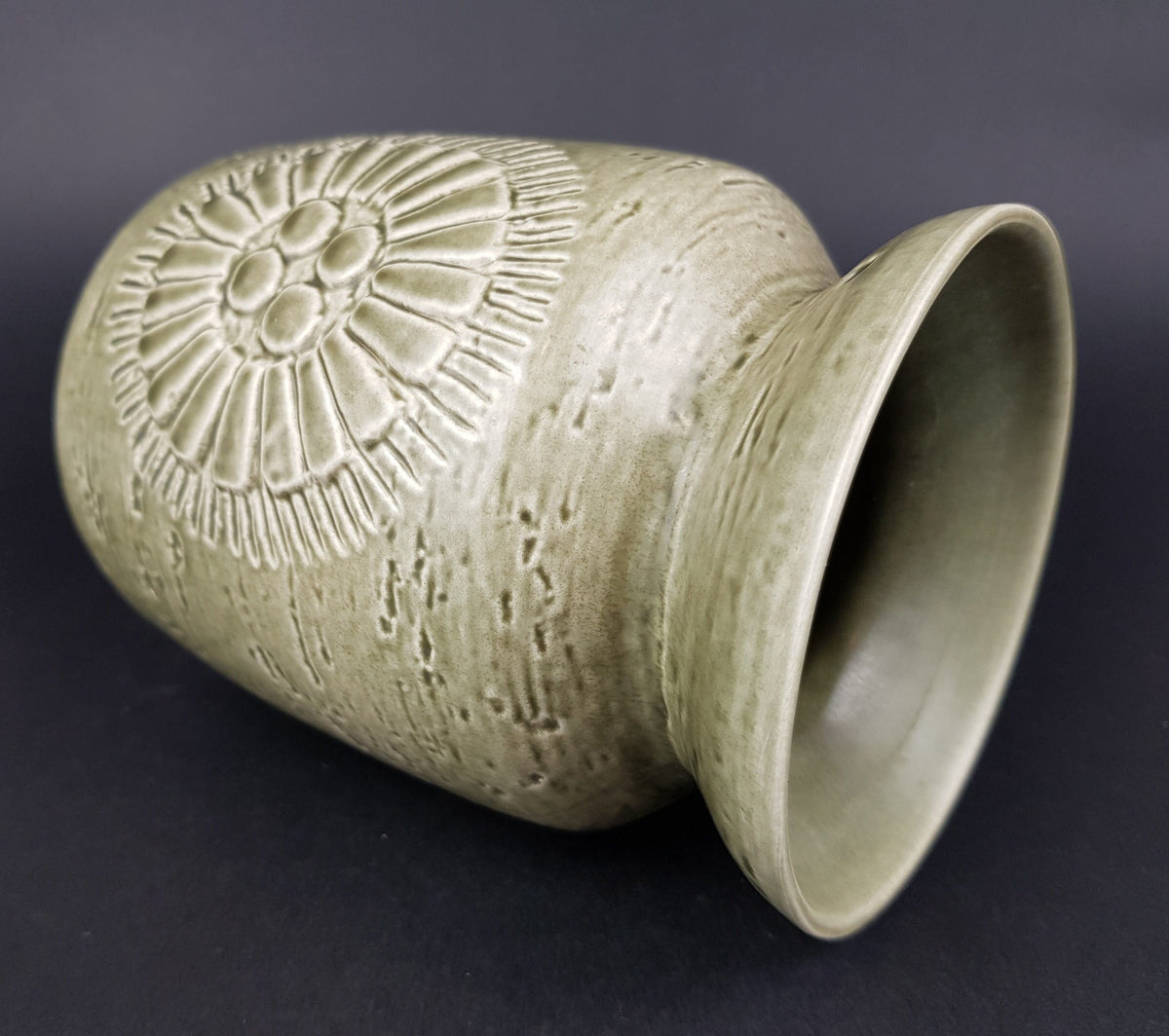 Vintage RÖRSTRAND SWEDEN Green Vase from the Zenit Serie by Gunnar Nylund 1960s