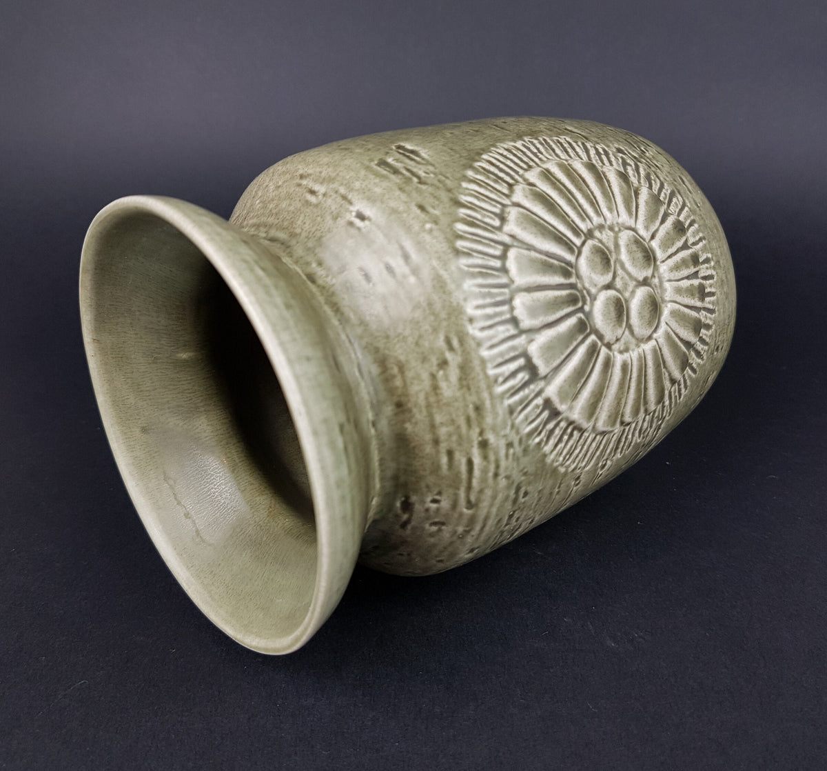 Vintage RÖRSTRAND SWEDEN Green Vase from the Zenit Serie by Gunnar Nylund 1960s