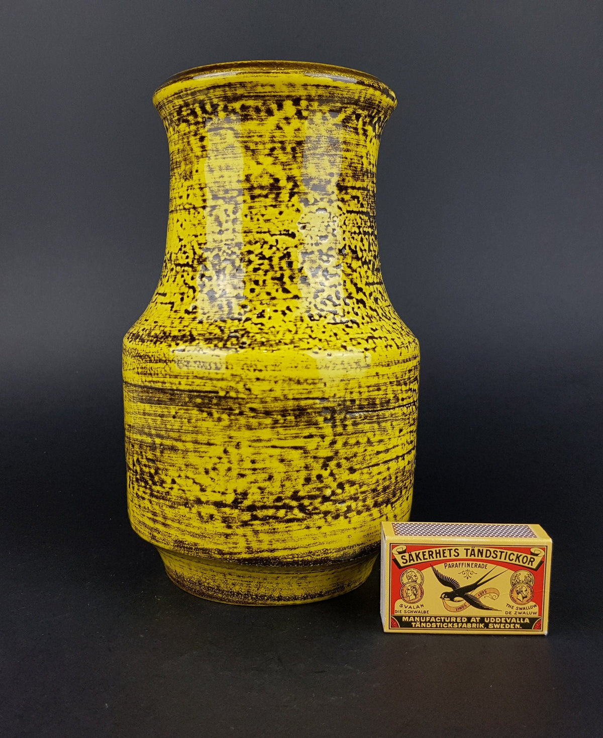 Vintage J.L. KNÖDGEN - ILKRA Keramik | Yellow Vase with Black Accents | West German Pottery | 1968