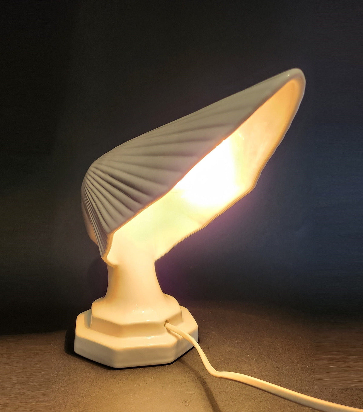Vintage RENE LALIQUE style VICTOIRE bed side lamp by Hubert Olivier from France