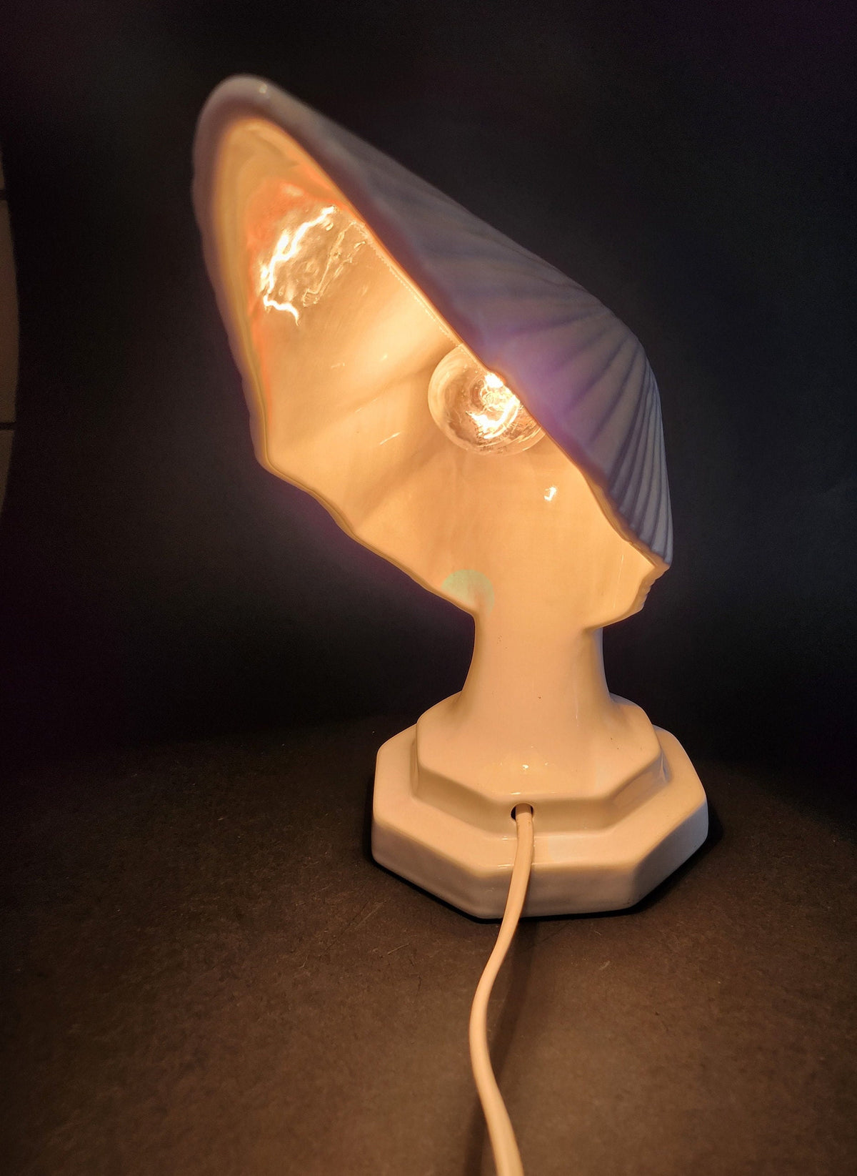 Vintage RENE LALIQUE style VICTOIRE bed side lamp by Hubert Olivier from France