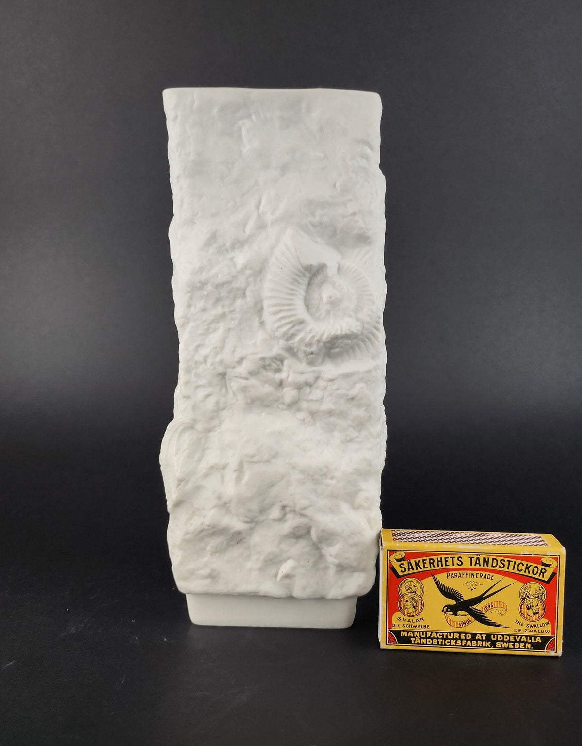 Vintage AK KAISER 3D Relief Biscuit Porcelain Vase from the Jura series 131 West German Pottery 1970s