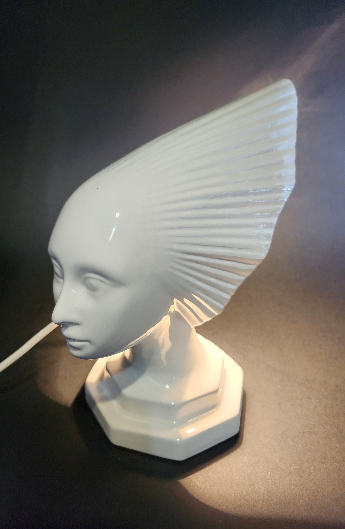 Vintage RENE LALIQUE style VICTOIRE bed side lamp by Hubert Olivier from France