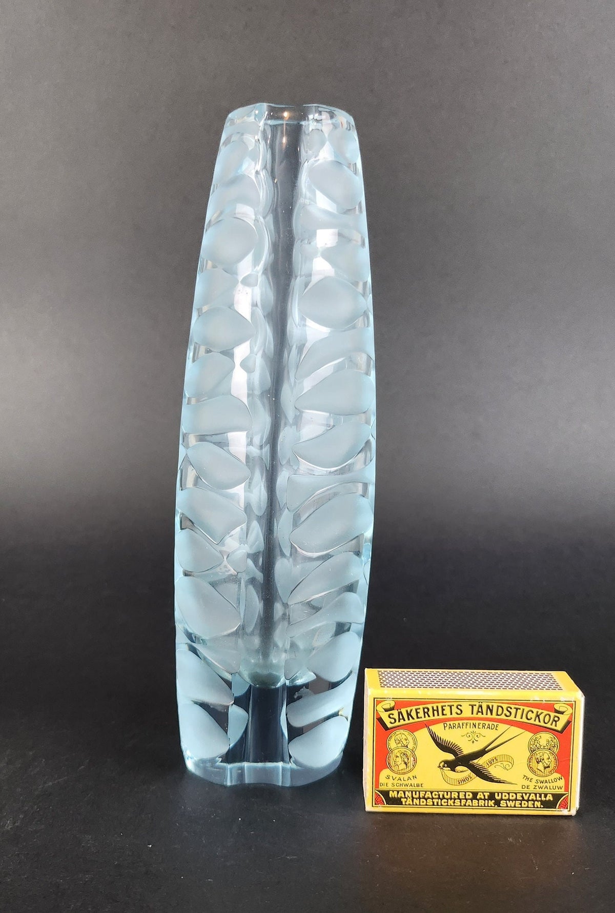 Rare Vintage ZELEZNY BROD SKLO Lilac/Blue Neodymium Glass Vase from Czechoslovakia 1960-70's by Vaclav Horacek