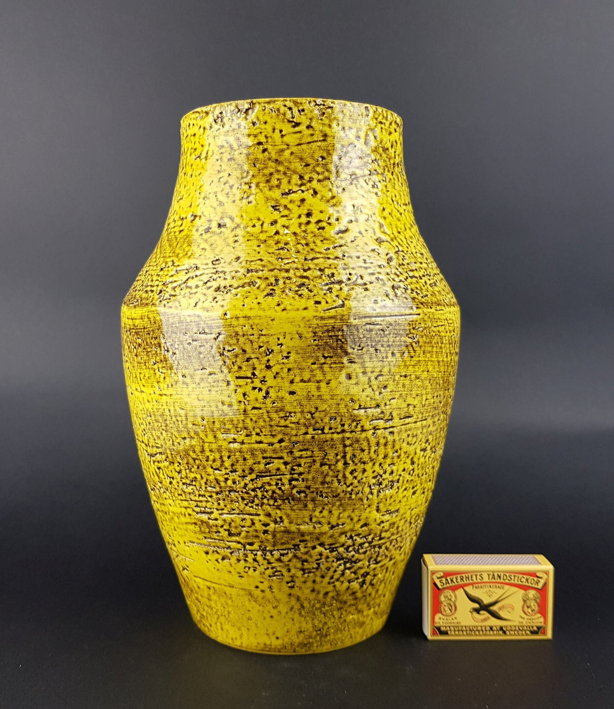 Vintage J.L. KNÖDGEN - ILKRA Keramik | Yellow Vase with Black Accents | West German Pottery | 1968