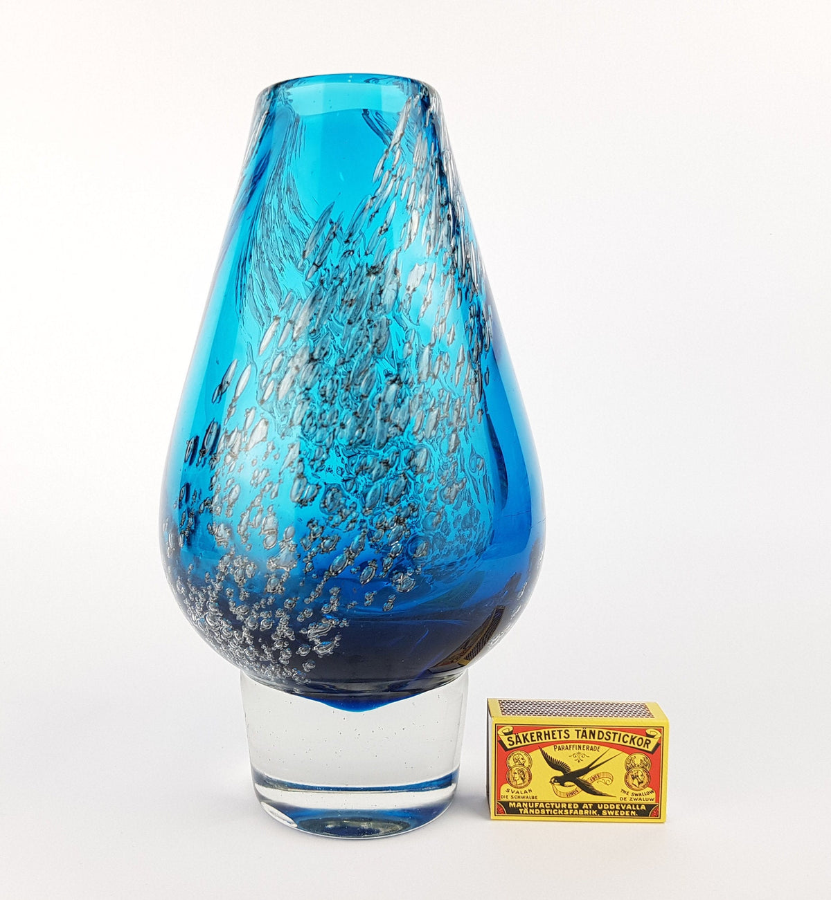 Vintage SCHOTT ZWIESEL Blue GLASS Design Vase With Florida decor by Heinrich Loffelhardt 1960-70s