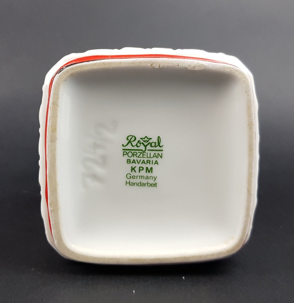 Vintage KERAFINA Porzellanfabrik White Biscuit Porcelain Vase with Red Accents and Relief Decor 724/2 – Royal KPM Bavaria West Germany 1970s