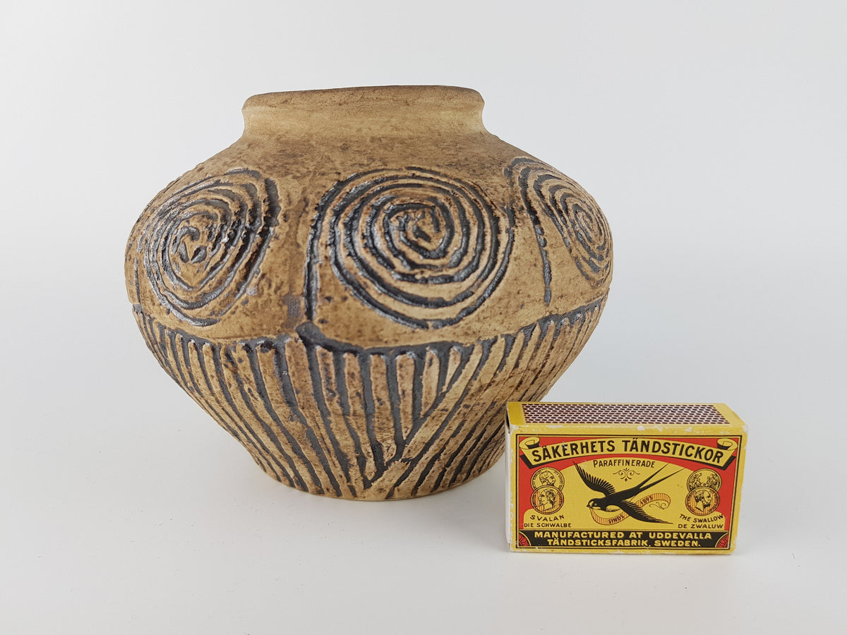 Vintage JASBA Rustic Brown Vase - "Minos" Décor (1964) - West German Pottery