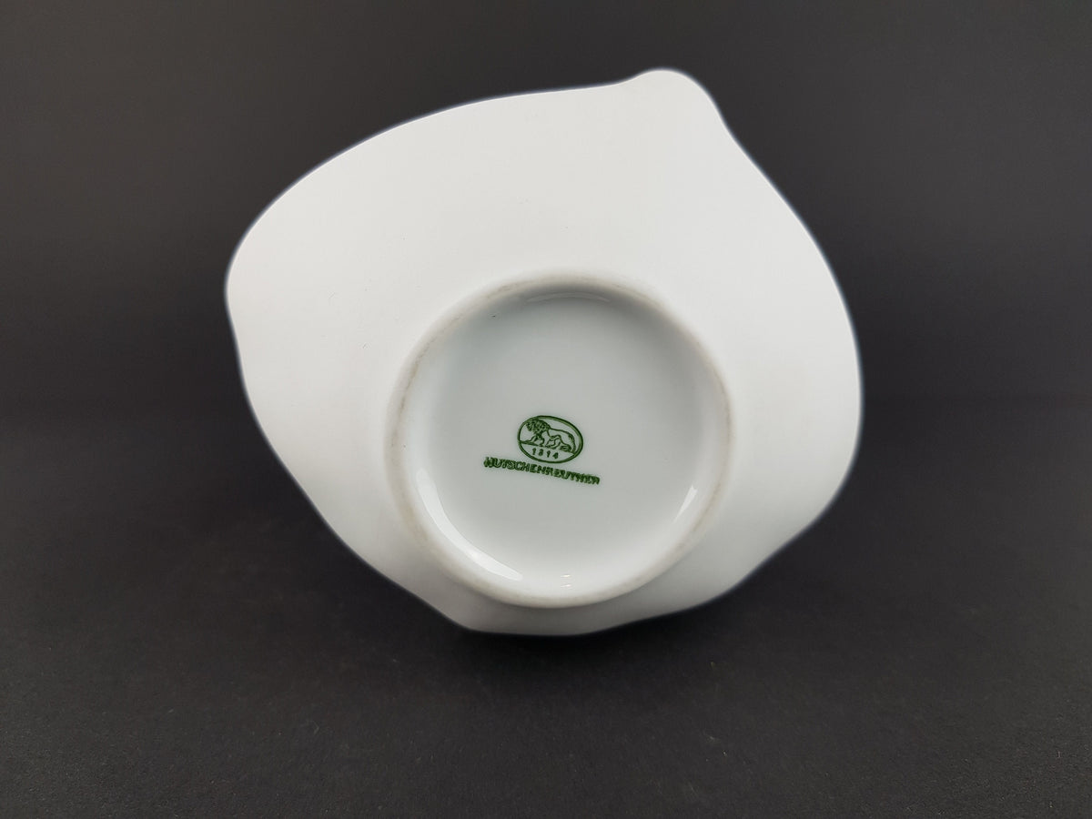 Vintage HUTSCHENREUTHER White Curved Leaf Vase 1970s