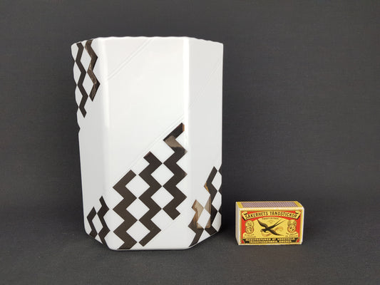 Vintage ROYAL COPENHAGEN Porcelain Vase Zenit Serie 155 5578 Signed By A.M. Trolle Denmark 1980s
