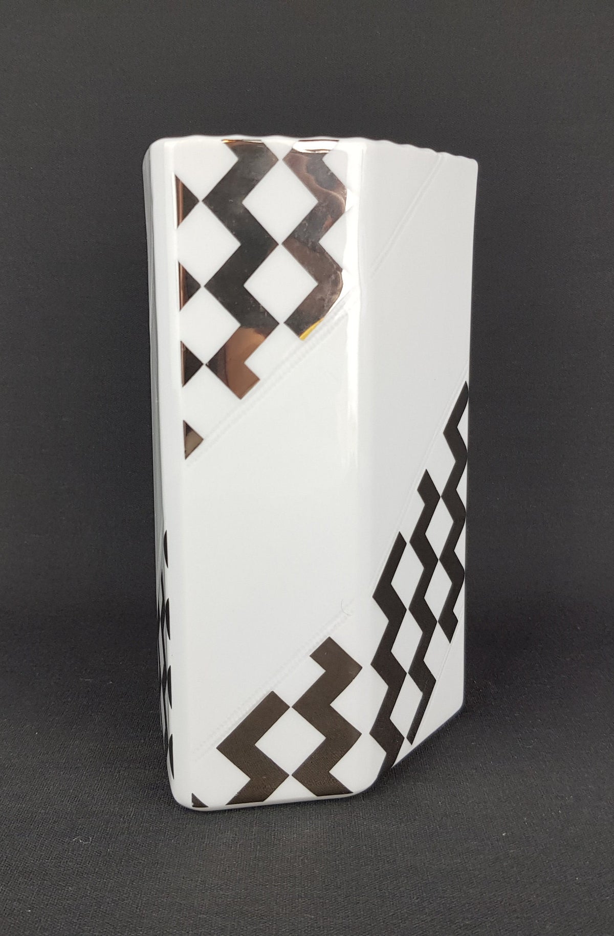 Vintage ROYAL COPENHAGEN Porcelain Vase Zenit Serie 155 5578 Signed By A.M. Trolle Denmark 1980s