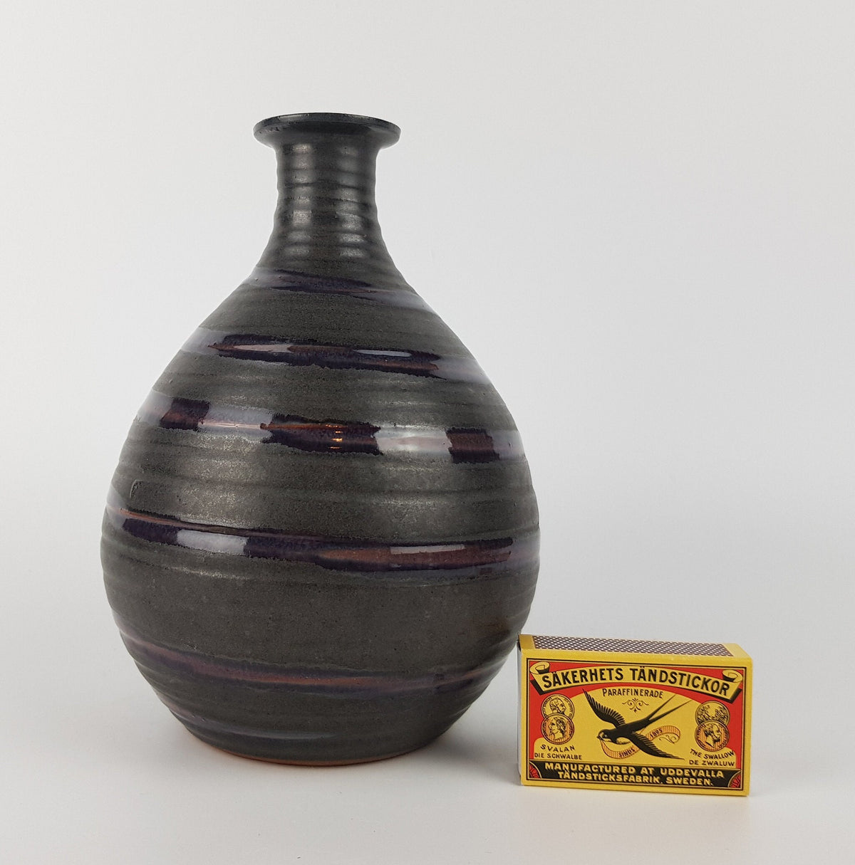 Vintage TOPFEREI ROMHILD Grey and Purple Vase By Siegfried Gramann East German Studio Art Pottery