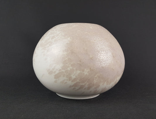 Vintage STUDIO ART POTTERY Beige Ball Vase 1131 West German Pottery