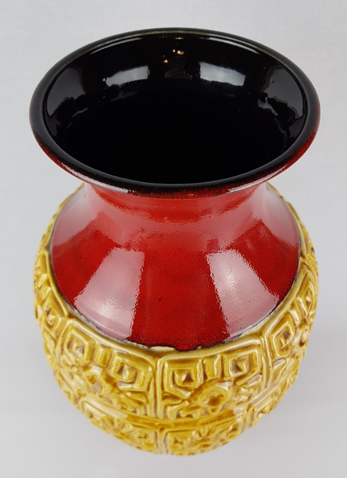 XL Vintage ÜBELACKER Keramik Red Vase With Yellow Relief Decor 1417/40 West German Pottery 1970s