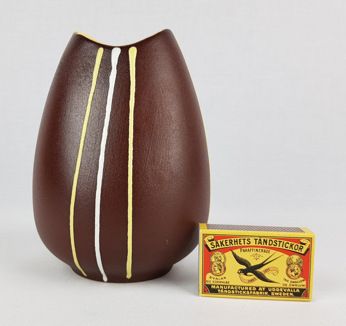 Vintage JASBA KERAMIK Brown Vase 582-15 with "Udine" Decor West German Pottery 1957 by Cilli Wörsdörfer