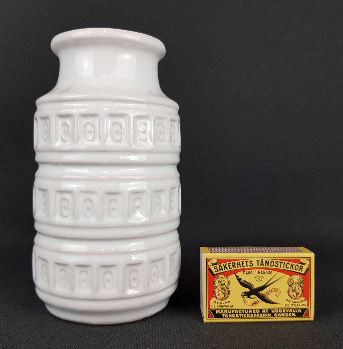 Vintage SCHEURICH KERAMIK White Vase With Inka Relief Decor 268 15 West German Pottery 1970s
