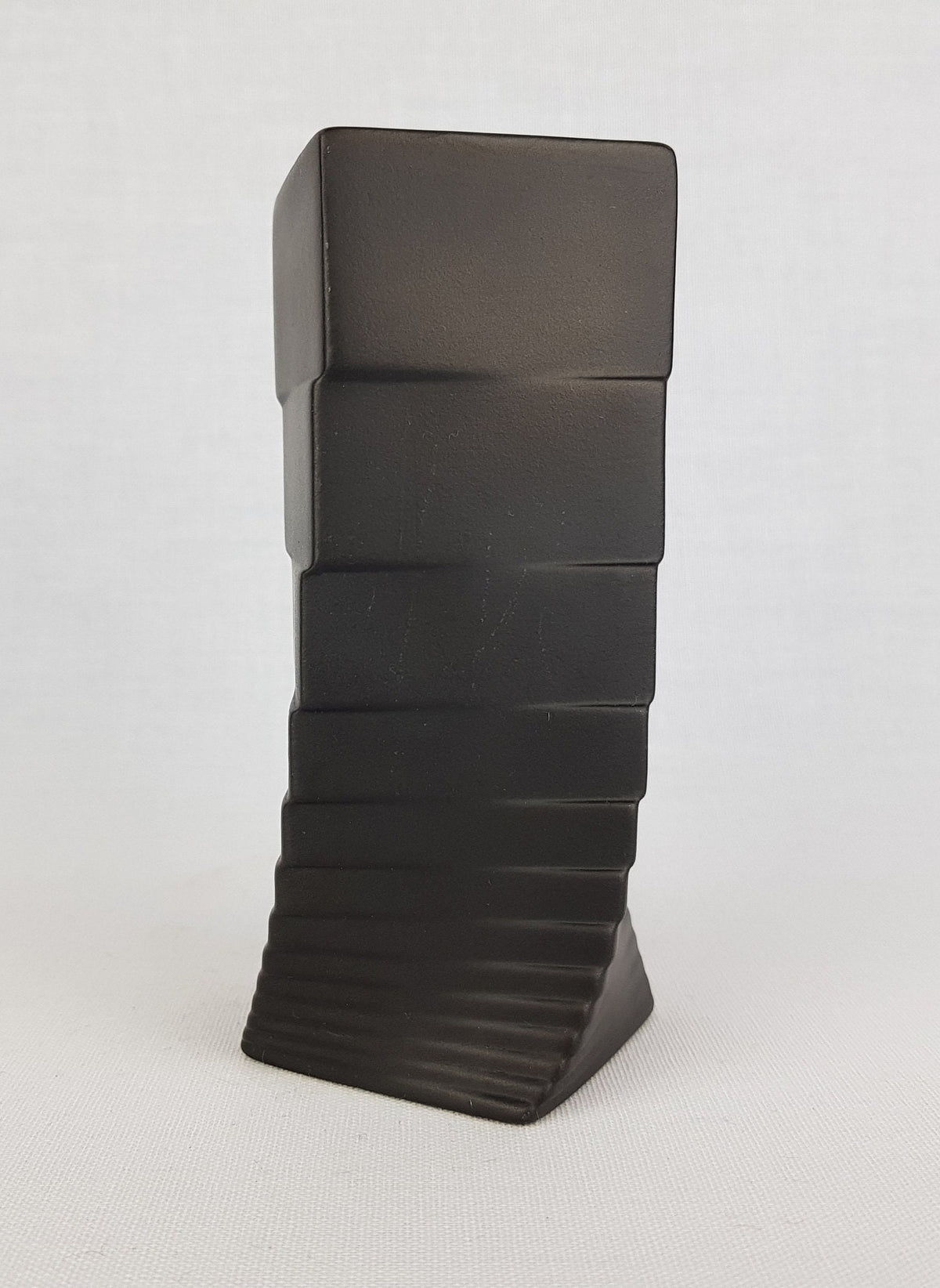 Vintage ROSENTHAL Studio Linie Porcelaine Noire Relief Vase 1970s by Christa Hausler - Goltz West Germany