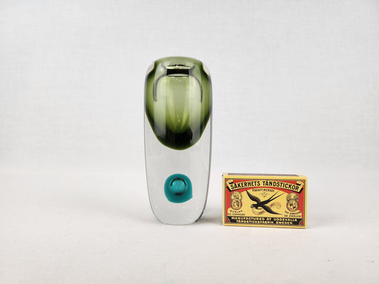 Vintage NUUTAJARVI NOTSJO Green Scandinavian Glass Vase With Kupla Design by Saara Hopea From Finland 1959 signed