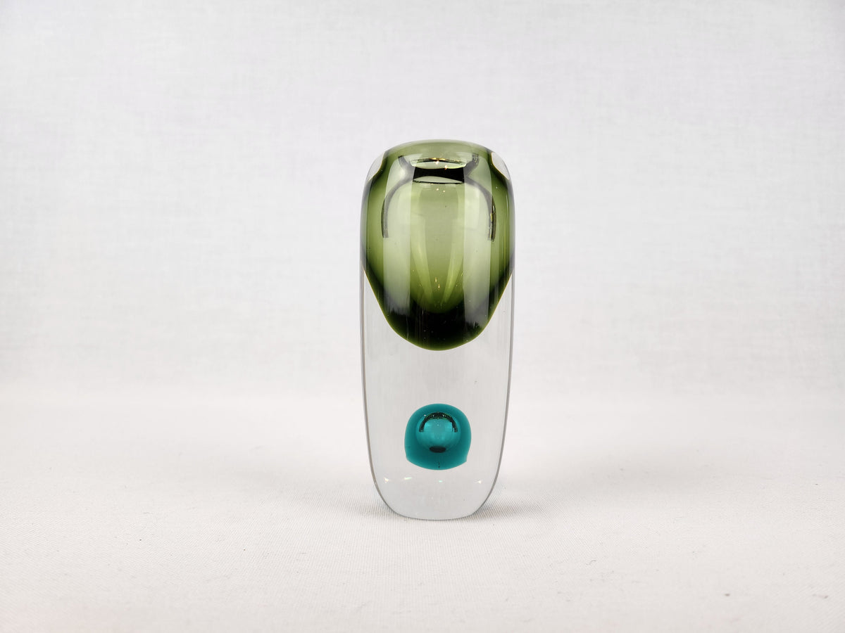 Vintage NUUTAJARVI NOTSJO Green Scandinavian Glass Vase With Kupla Design by Saara Hopea From Finland 1959 signed