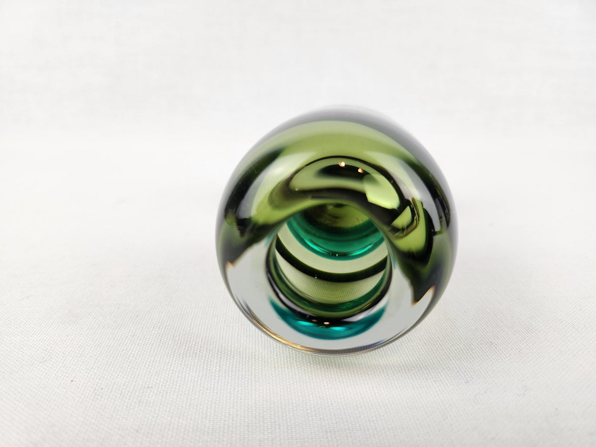 Vintage NUUTAJARVI NOTSJO Green Scandinavian Glass Vase With Kupla Design by Saara Hopea From Finland 1959 signed