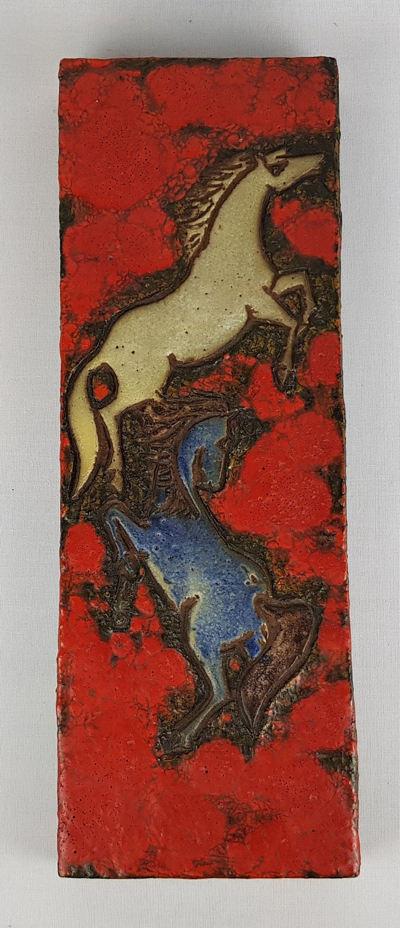 Rare Vintage RUSCHA KERAMIK Red Fat Lava Wall Plate with Horses Decor Dokumenta Serie by Adele Bolz 1962s