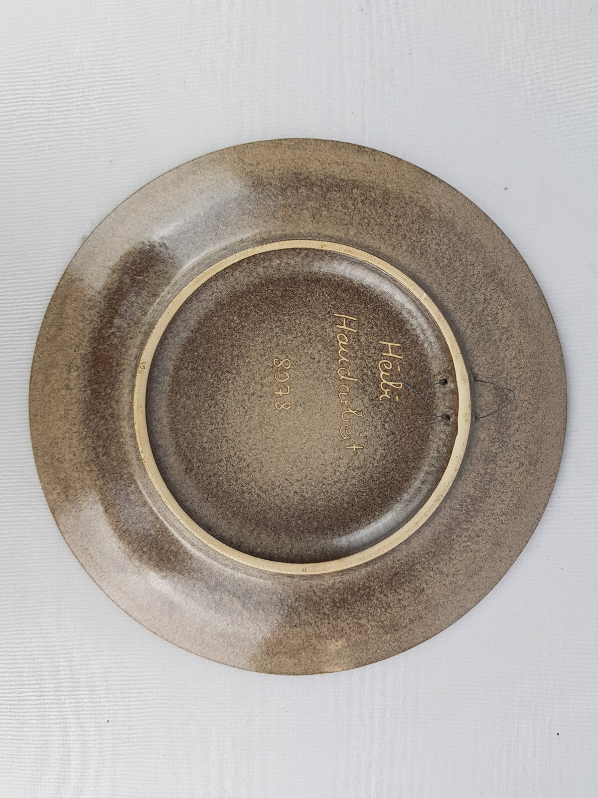 Vintage HEIBI KERAMIK Beige Wall Plate decorated with Flower Decor West German Pottery 1970s