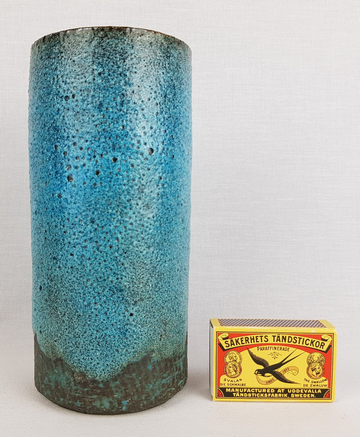 Vintage PIETER GROENEVELDT Dutch Studio Art Pottery Blue Fat Lava Vase 1960s