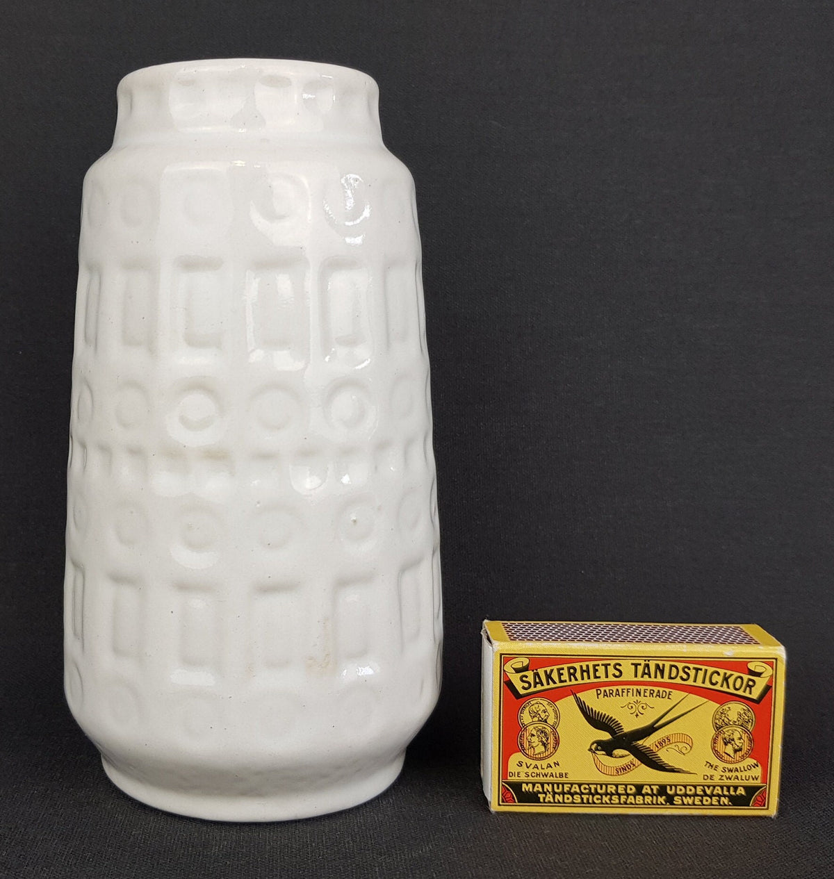 Vintage SCHEURICH KERAMIK White Vase with Inka Decor 260 15 West German Pottery 1970s