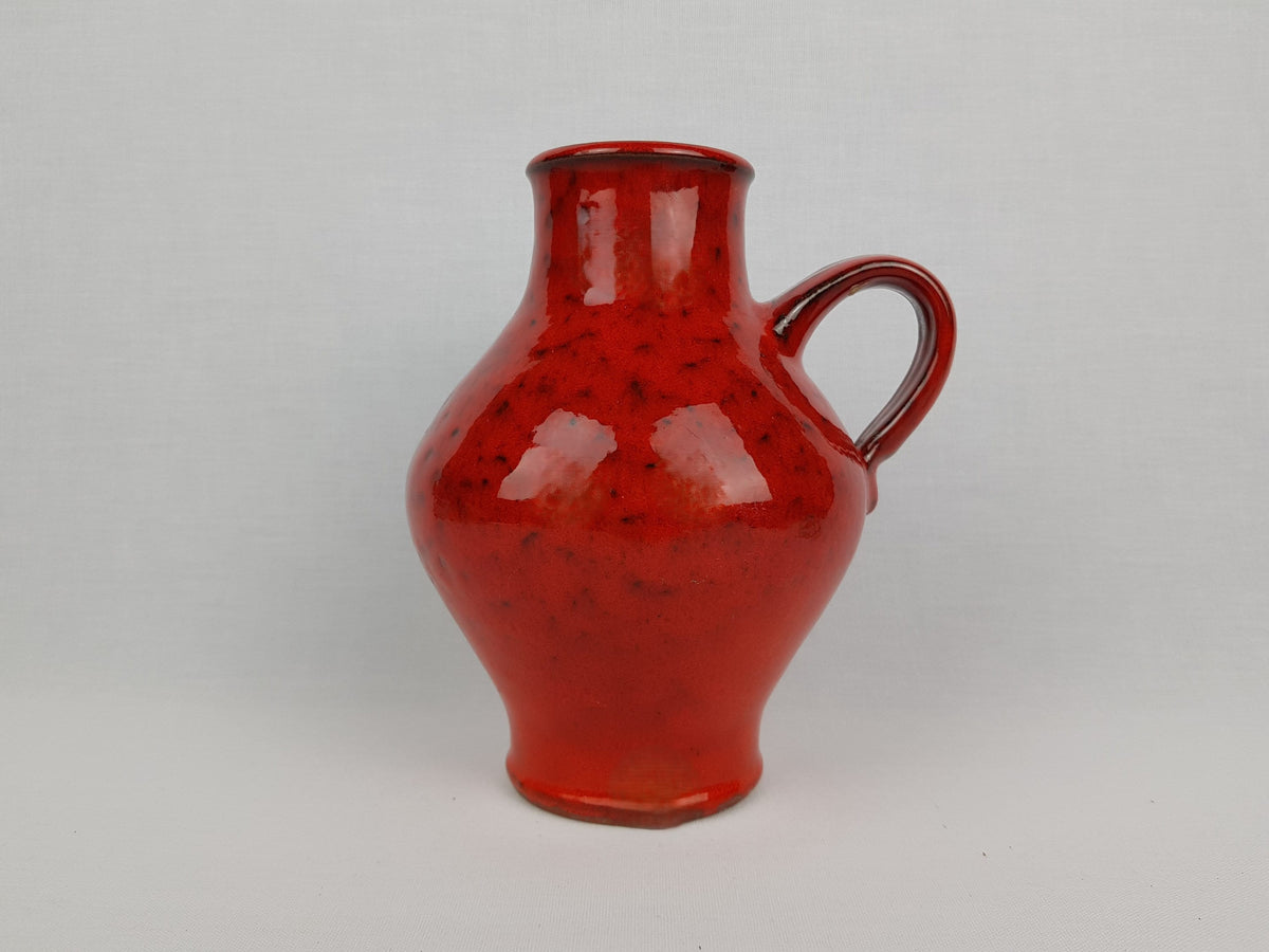 Vintage WILHELM und ELLIE KUCH Glossy Red Vase Studio Art Pottery 1960-70s