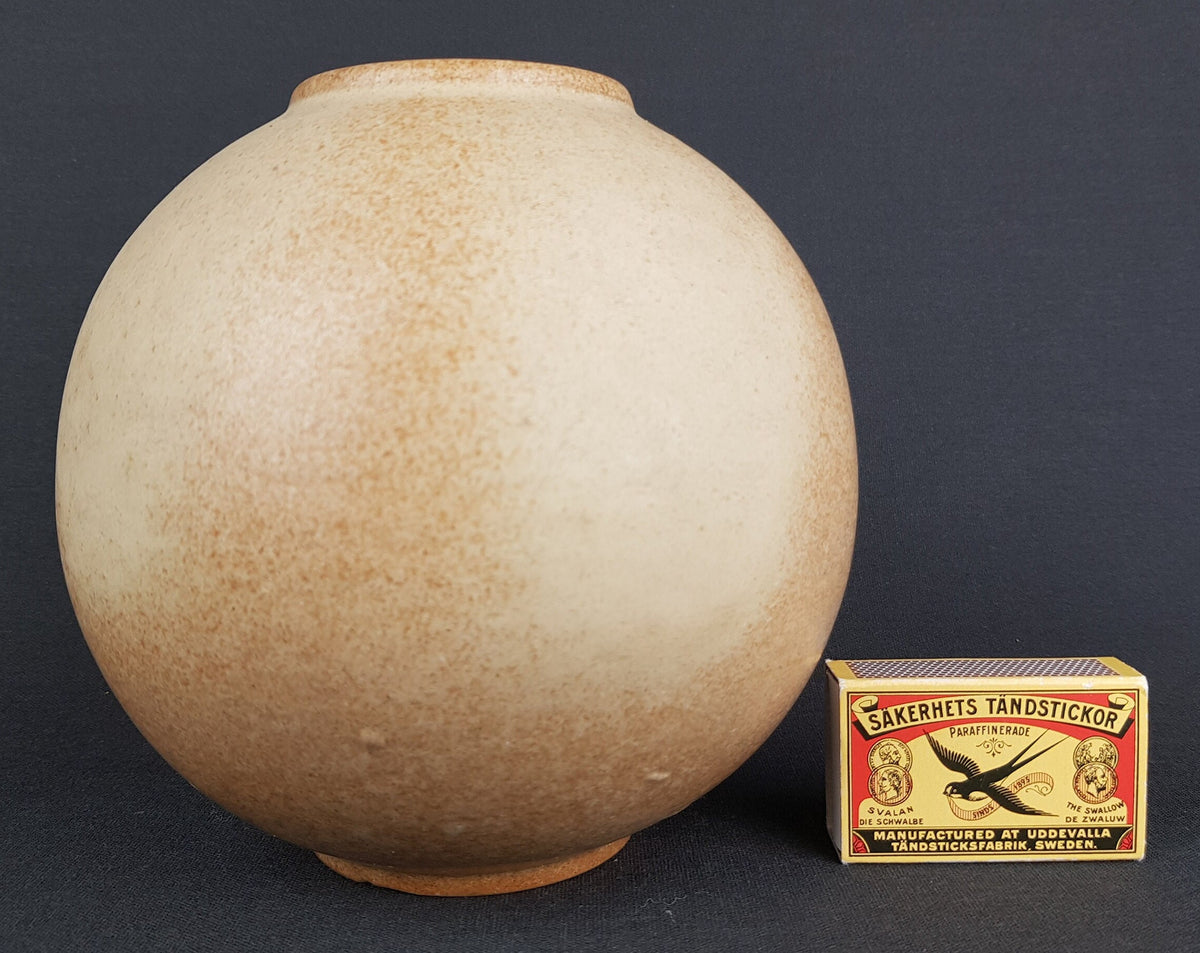 Vintage VAN DAALEN KERAMIK Beige Ball Vase 4507 15 West German Pottery 1970s