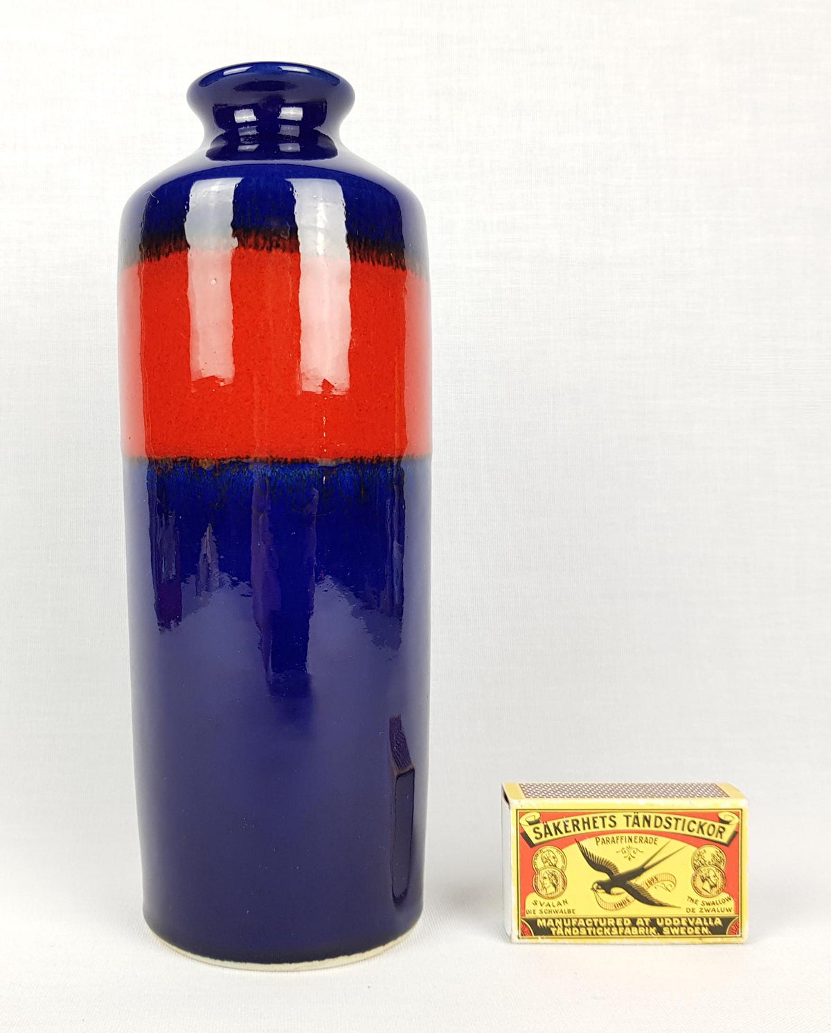 Vintage SILBERDISTEL Keramik Blue and Red Vase 56/22 West German Pottery 1970s