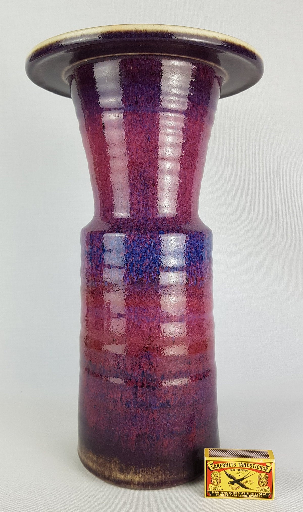 Large Vintage JAAP RAVELLI Purple Ceramic Vase With Sang de Boeuf Glaze 586 Dutch Studio Pottery 1960s